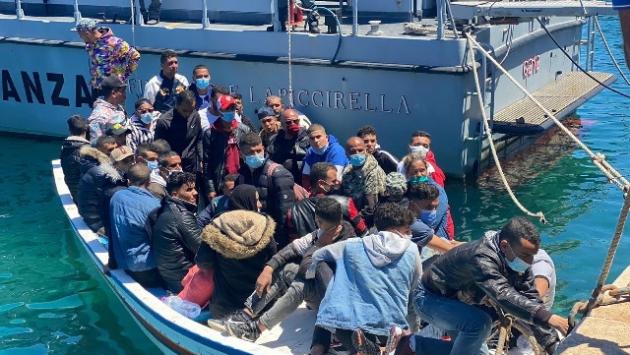 Fdi: "Il sindaco Friggeri ha il tipico atteggiamento progressista della  accoglienza sì, ma non a casa mia"