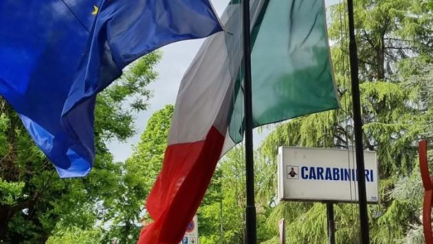 Tensione al parco Luce: ubriaco, scappa e poi aggredisce un carabiniere. Denunciato 27enne