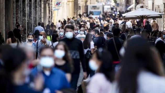 Il Cts: via obbligo della mascherina dal 28 giugno, con l'Italia in bianco