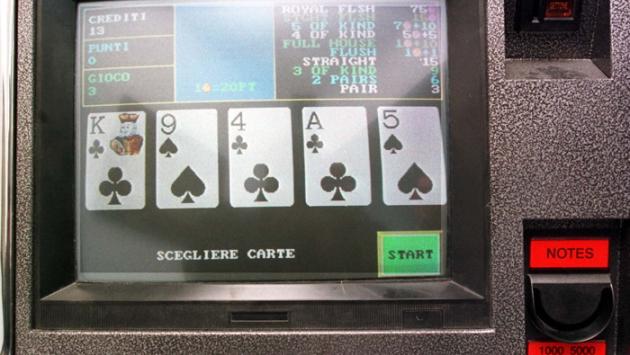 Sale giochi e distanziamento da luoghi "sensibili": il Tar chiude una sala scommesse a Parma