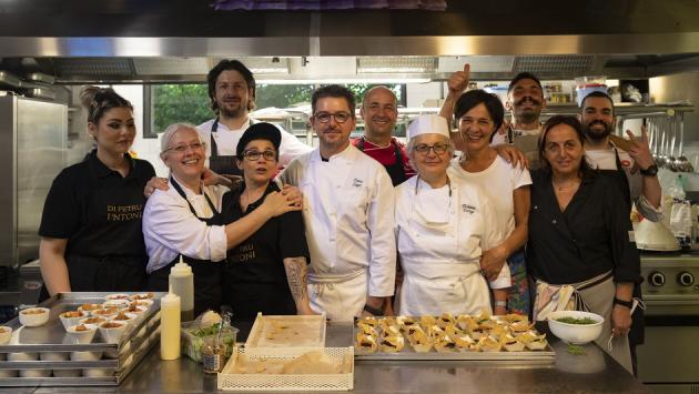 Giro d'Italia dei sapori con i cuochi di «Family Food Fight»