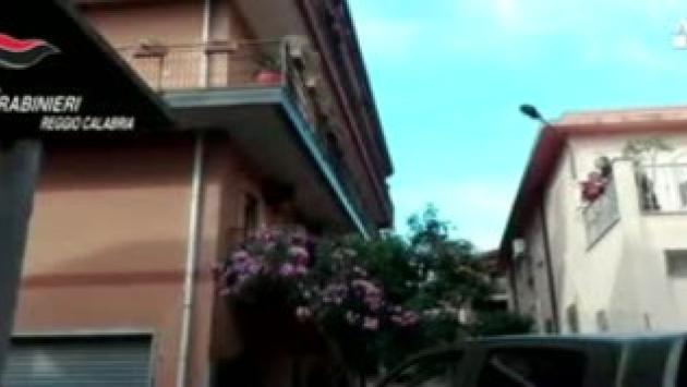 Scoperto nel bunker costruito in casa: arrestato pericoloso latitante 