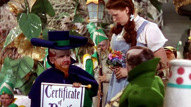 Ritrovato dopo 50 anni l'abito di 'Dorothy' nel Mago di Oz