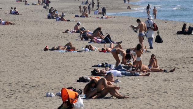 Forte Marmi chiude la spiaggia libera di notte