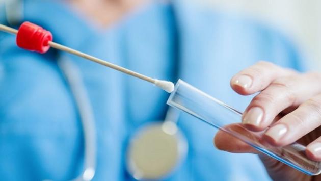 Figliuolo: "In una decina di giorni tamponi a prezzo calmierato nelle farmacie"