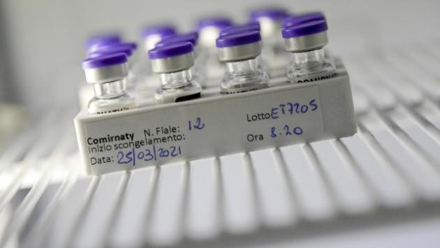 Covid: in rianimazione incinta e non vaccinata, rischia pure il bimbo