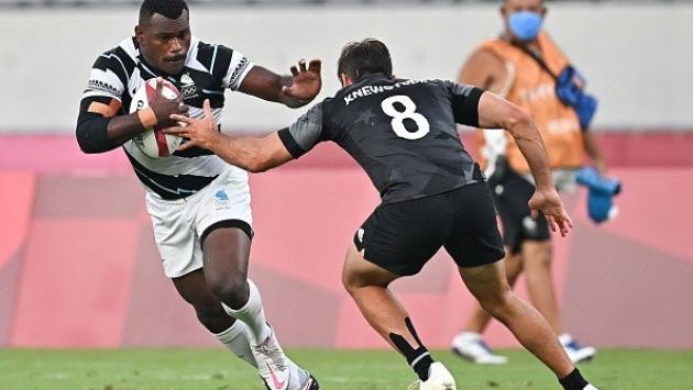 Il neo-campione olimpico Asaeli Tuivuaka firma con le Zebre