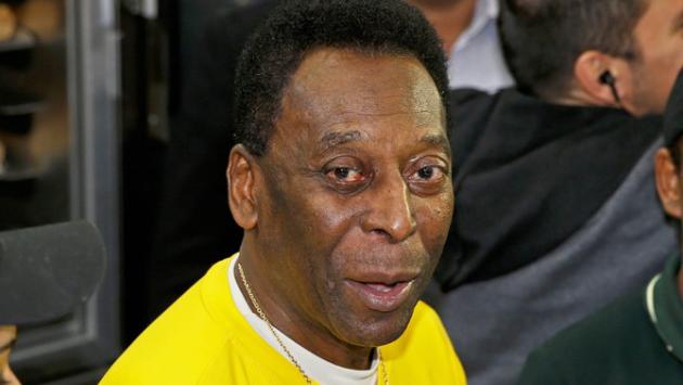 Pelè operato per un sospetto tumore al colon