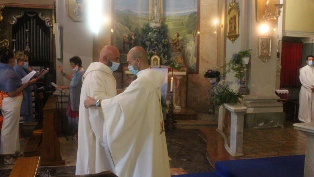 Vidalenzo, cerimonia per il nuovo monaco