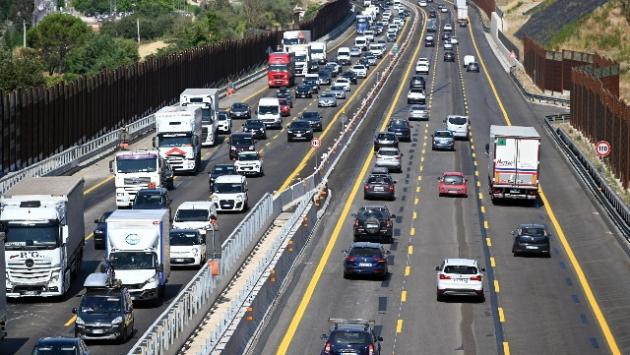 Muore investito un operaio al lavoro nel cantiere sull'Autosole