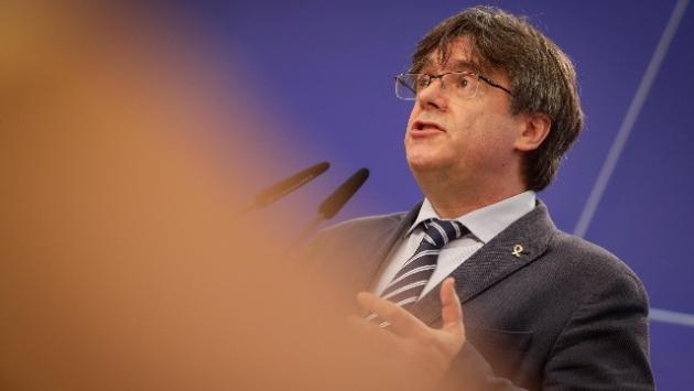 L'ex presidente della Catalogna Puigdemont arrestato in Sardegna