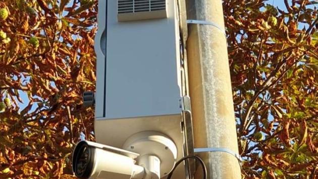 Arrivano 7 telecamere e 3 fototrappole per scoprire chi abbandona i rifiuti in città