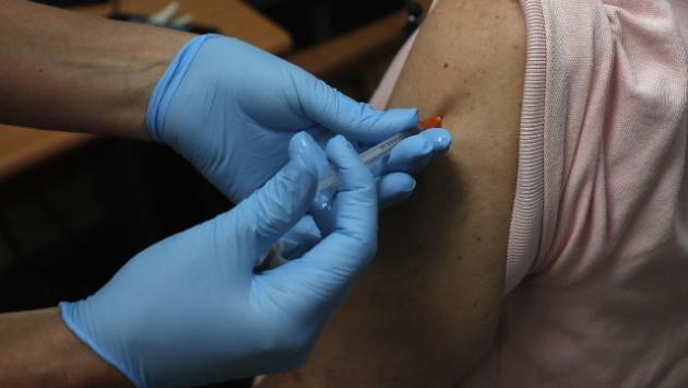 Bonaccini: "Vaccinazioni, puntiamo al 90% con il ciclo completo"