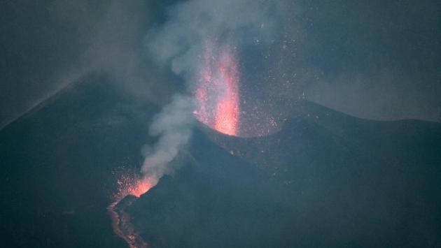 Eruzione alle Canarie: distrutti 589 edifici, coperti 258 ettari
