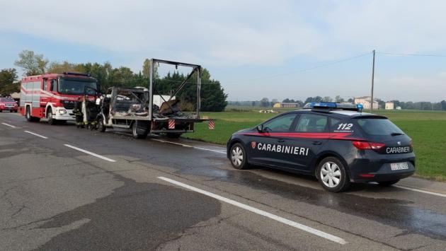 Furgone in fiamme tra Fidenza e Salsomaggiore