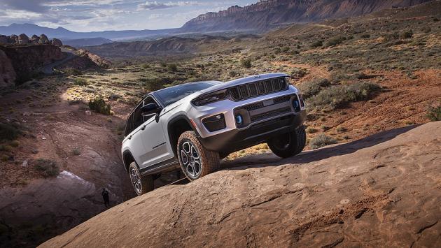 Jeep: il nuovo Grand Cherokee è anche ibrido