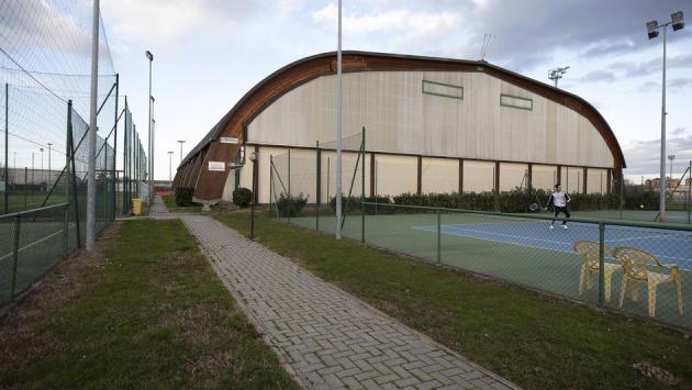 La moschea trasloca al Pala Ponti. Per 6 mesi fedeli in preghiera in palestra