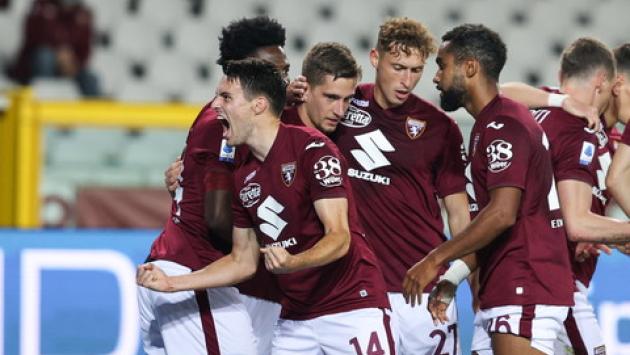 Torino-Genoa 3-2, Destro e Caicedo non bastano