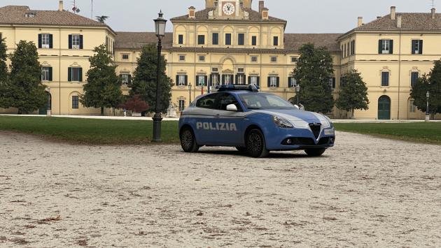 Parco Ducale, il fiuto del cane Jago permette di scovare hashish e marijuana nei cespugli