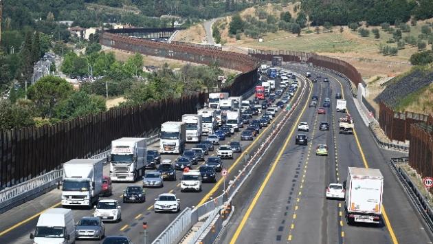 Ponte del 1 novembre, 10 milioni in viaggio, il 90% resta in Italia