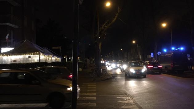 Partita blindata: la Polizia davanti al Bar Gianni in via Duca Alessandro