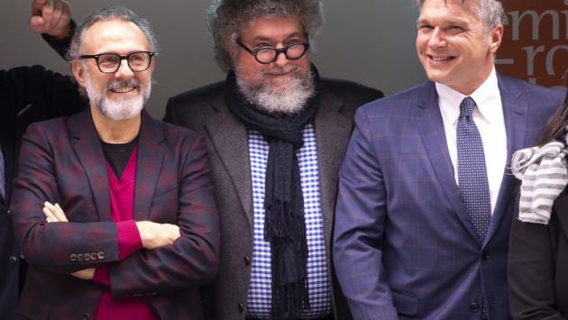 Bottura chef dell'anno per la guida “Emilia Romagna a tavola”: «Conoscere il territorio ti aiuta»