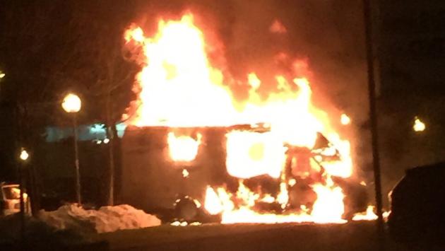 Il piromane dei 5 incendi di auto e camper? Sono due e sono fratelli: arrestati