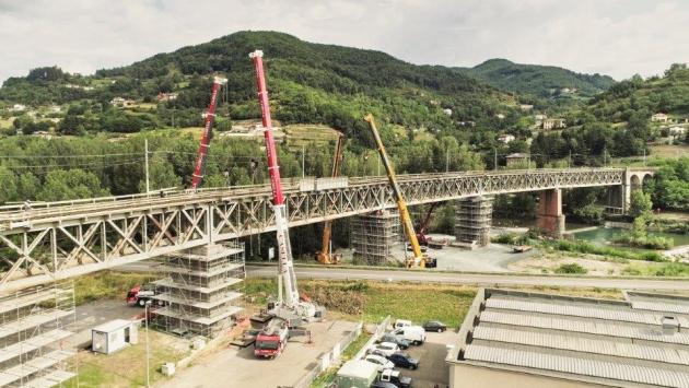 Parma–La Spezia: lavori  al viadotto ferroviario sul fiume Taro