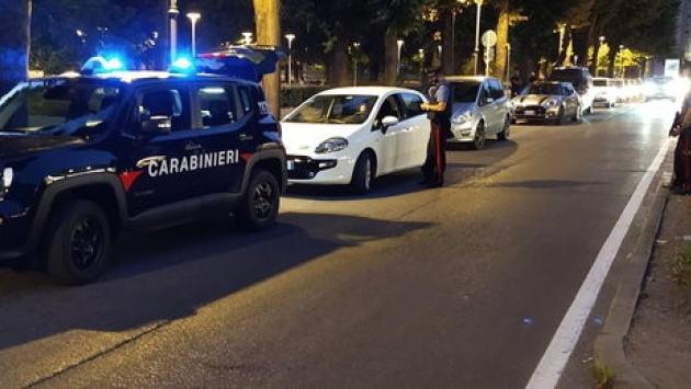 Di notte suonava i campanelli di via Milano: 50enne denunciato