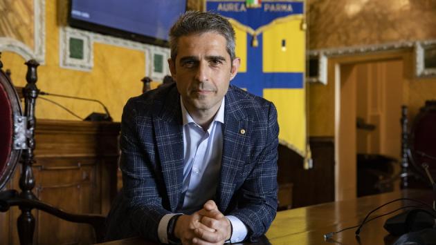 Fondi al Regio, falso e truffa: il sindaco e la Meo restano indagati