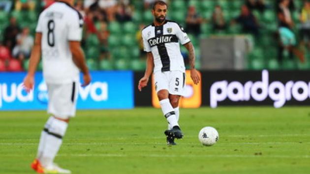 Tripletta di Coda e gol di Strefezza, Parma umiliato a Lecce: 4-0