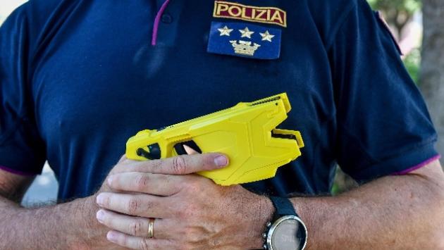  Cavandoli (Lega), presto taser in dotazione agli agenti di Polizia 