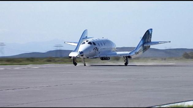 Virgin Galactic: venduti 100 biglietti per lo spazio a 450.000 a dollari
