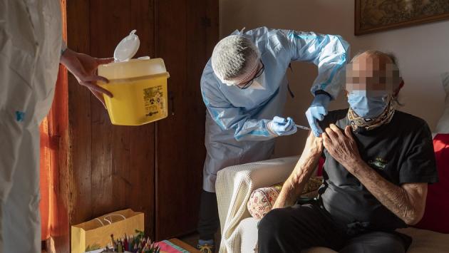 Terze dosi a domicilio, in campo i medici di base