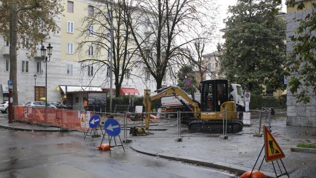 Toilette in via Verdi. «Fermate i lavori»