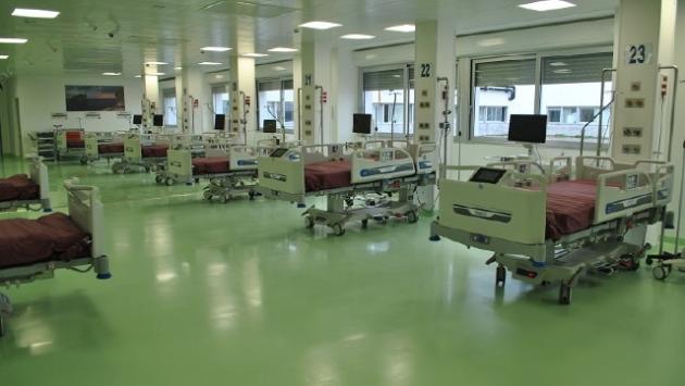 Bonaccini: "Emilia Romagna a rischio zona gialla (per i ricoveri no-vax)" 