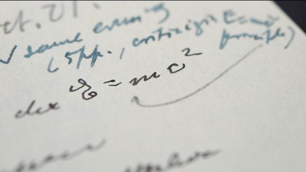Aste: Parigi, manoscritto di Einstein da record a 11,2 mln di euro