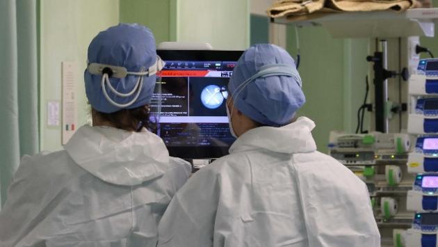 Positivi alla variante Omicron anche la moglie e i due figli paziente zero