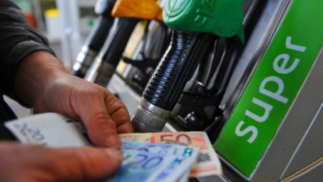 Slitta lo sciopero dei benzinai. Stasera tutto regolare