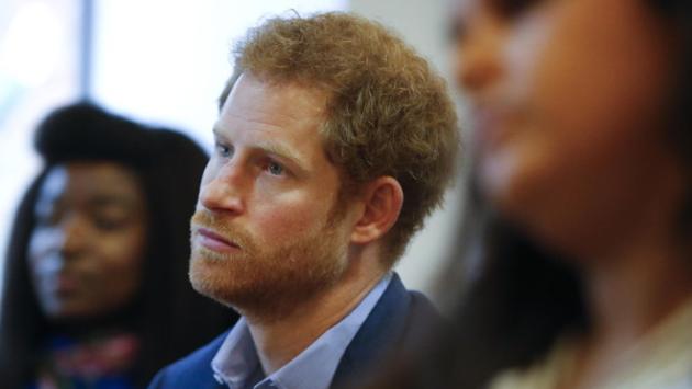 Londra, Harry sarà presente all'incoronazione di Carlo. Ma senza Meghan