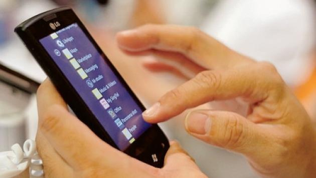 Norme per  ricambi e durata delle batterie: l'Ue vuole allungare la vita degli smartphone