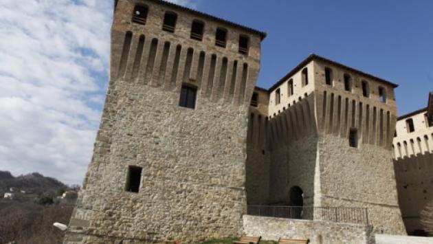 Un romantico viaggio nel tempo dentro una taverna medievale
