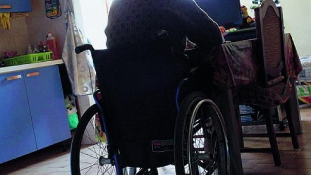 Tre persone paralizzate tornano a camminare con elettrodi 