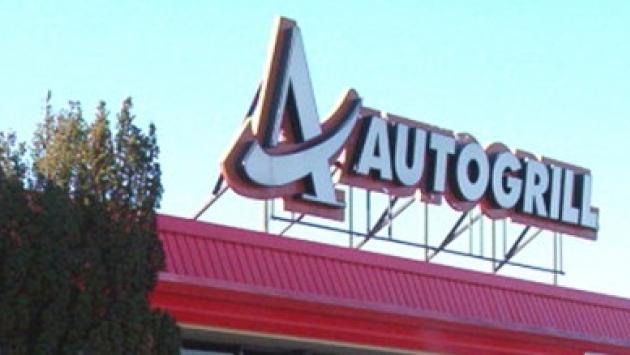 Lasciato in autogrill; sindaco 'ci costa 150 euro al giorno'