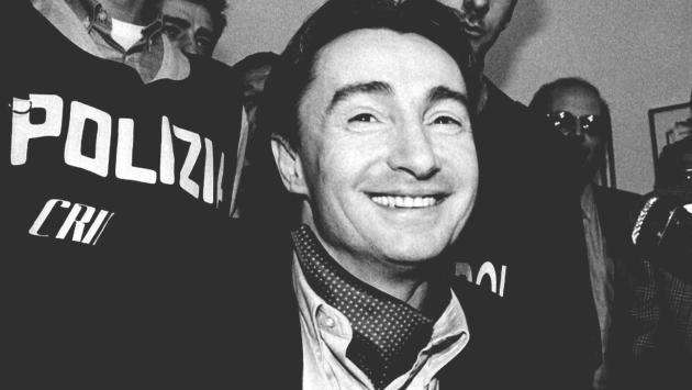 Picchia donna, braccialetto elettronico a Felice Maniero 
