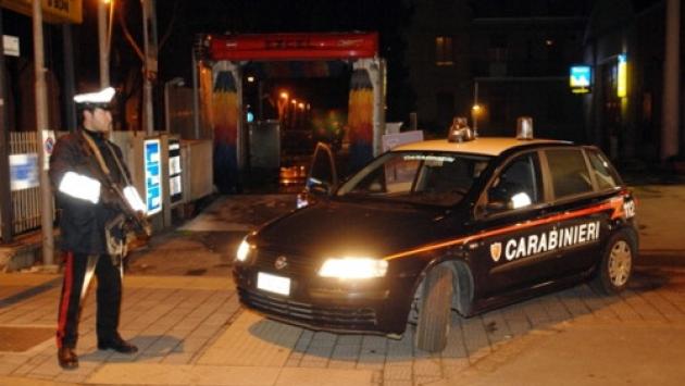 "Musica troppo alta" e lo accoltella,arrestato 33enne