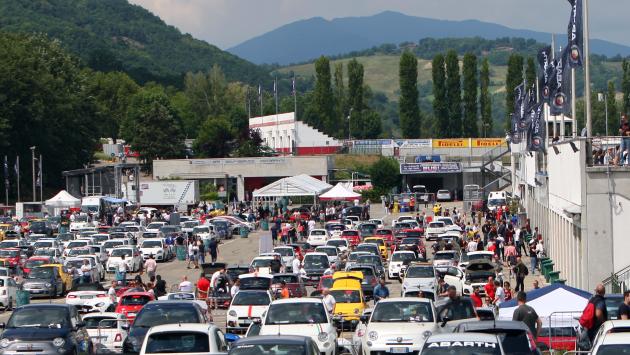 Abarth Day, a Varano oltre 5 mila fan dello Scorpione