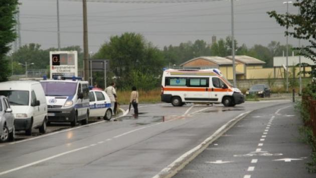Strada Argini, scontro tra due auto: un ferito al Maggiore