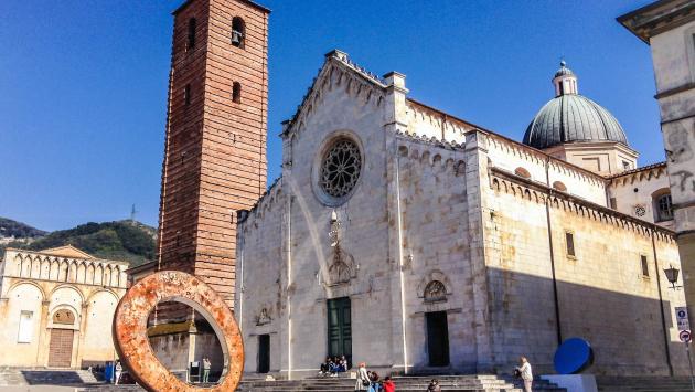 Spari contro una casa a Pietrasanta. Indagini in corso