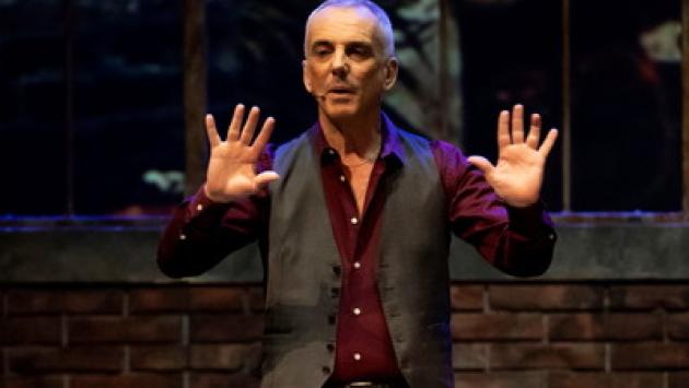Buffa attraversa la Storia con passo da tigre